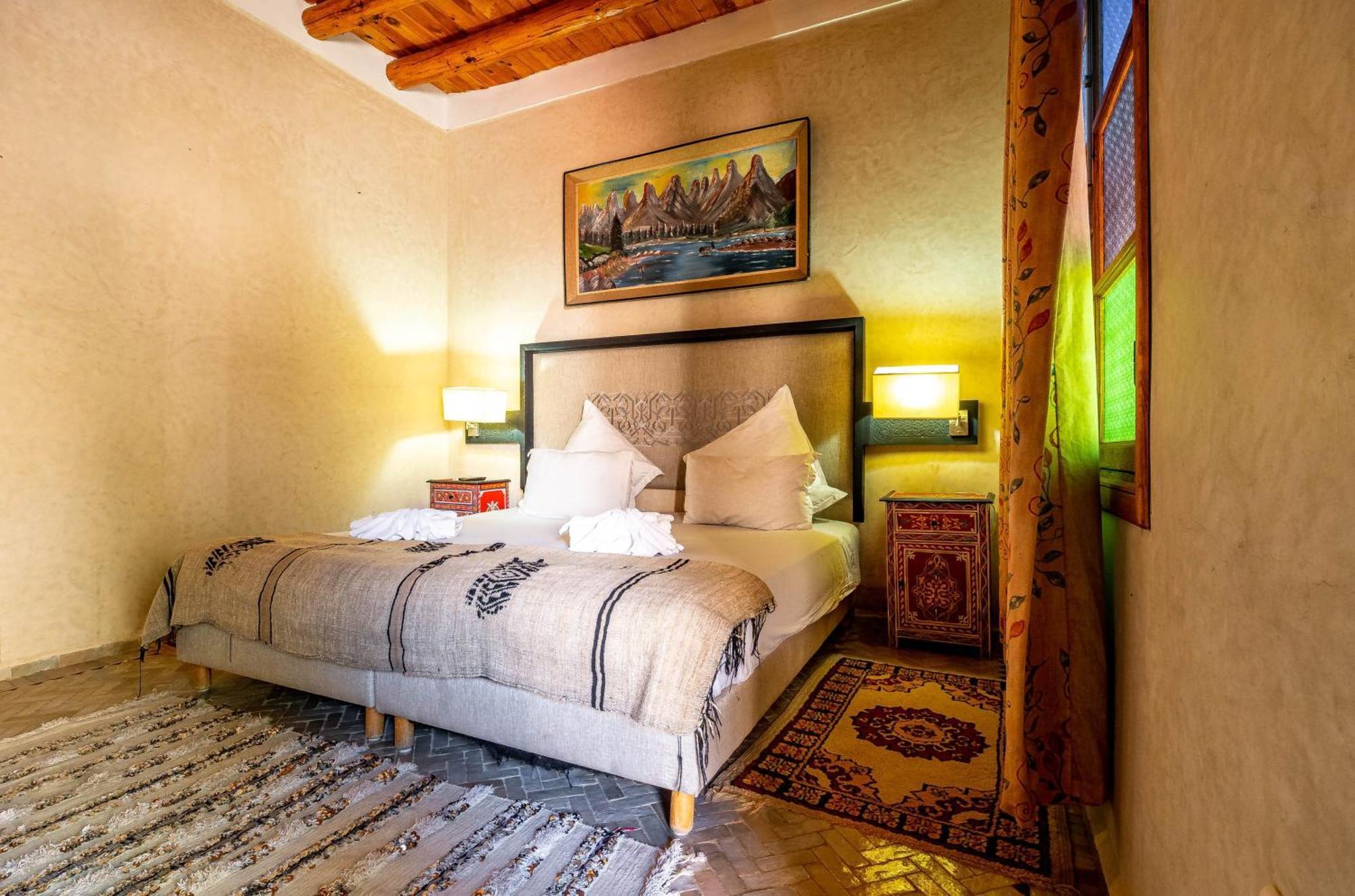 Pensión Kasbah Alili El Caïd Omar